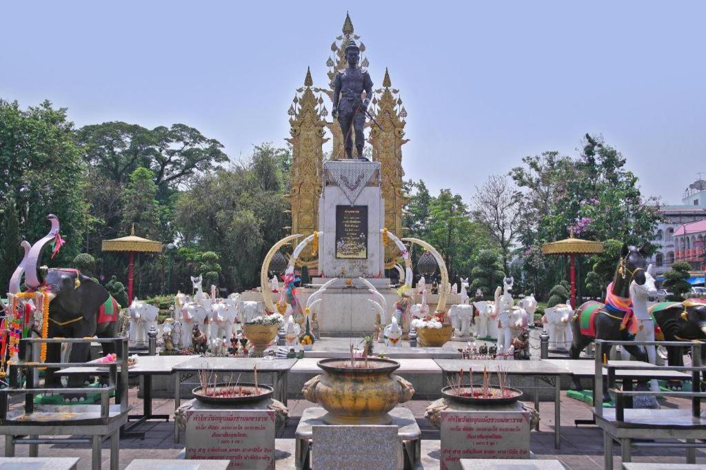Oh My Place Chiang Rai Buitenkant foto